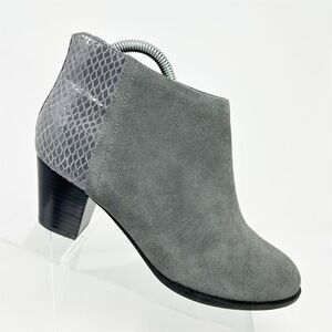 Vionic Women's Gray Snake Print Heeled Ankle Boots Size 8.5 Wide Casual